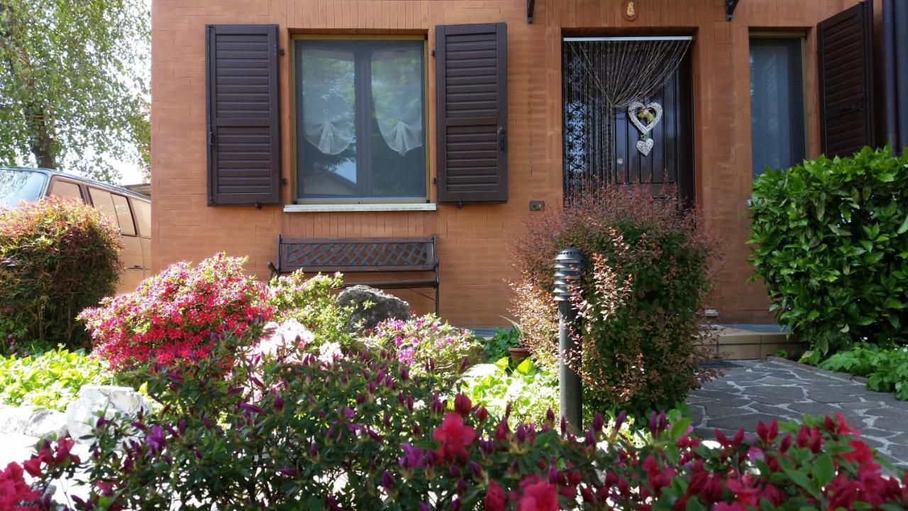 B&B Accanto Al Focolare 2 Удине Экстерьер фото